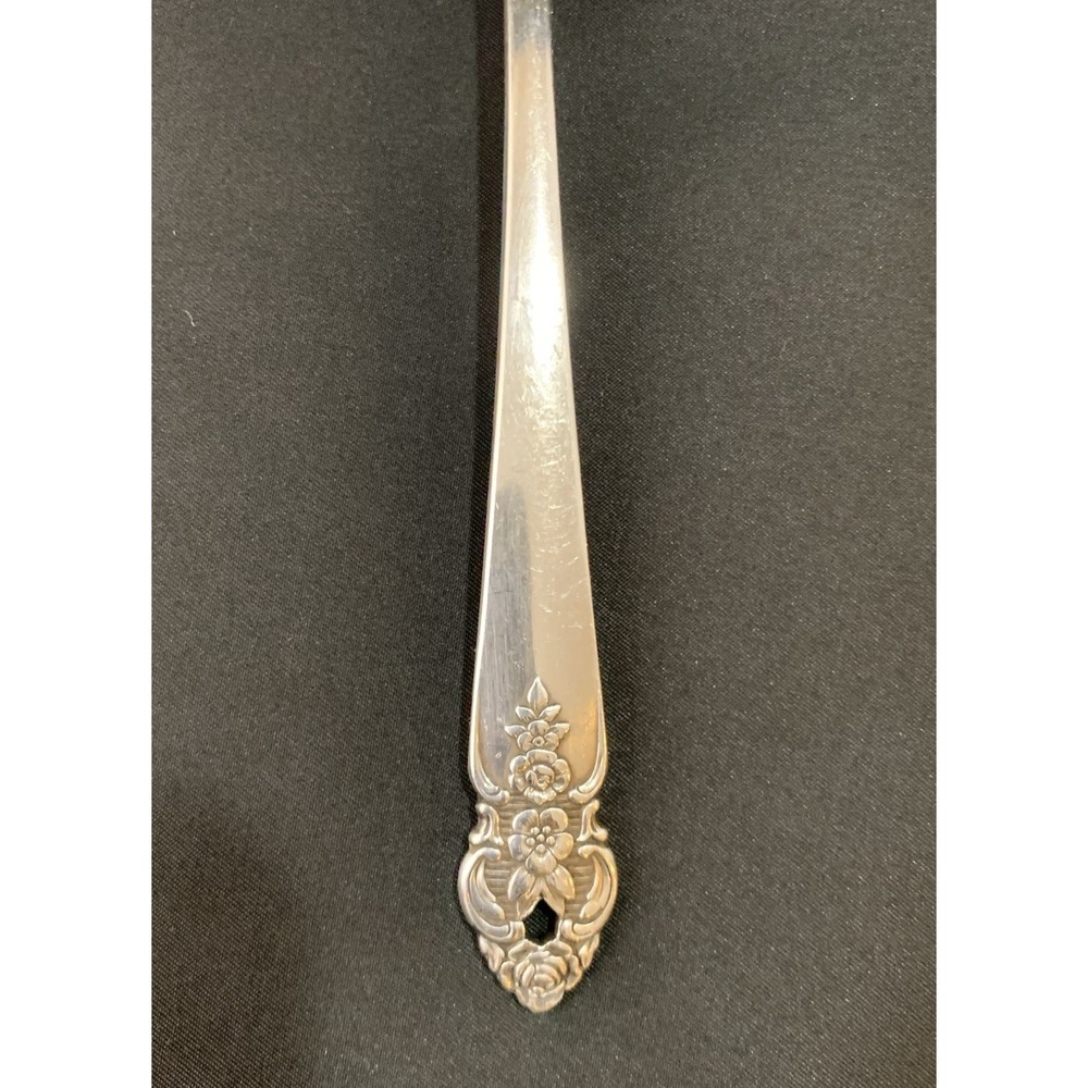 Oneida Prestige "Distinction" Serving Spoon 8 3/8"‎ Silverplate Floral - Picture 2 of 6